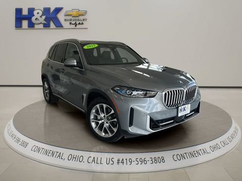 Used 2025 BMW X5 xDrive40i AWD/4WD image 1