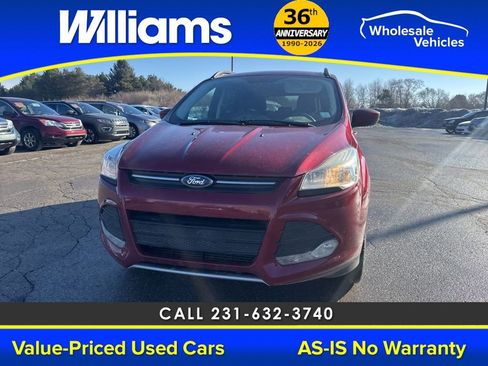 Used 2015 Ford Escape SE w/ Equipment Group 201A image 8