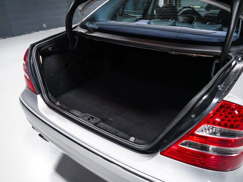 Used 2005 Mercedes-Benz E 55 AMG Sedan image 16