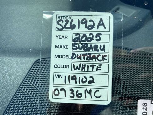 Used 2025 Subaru Outback Touring AWD/4WD image 2