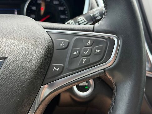 Used 2024 Chevrolet Equinox LT FWD image 34