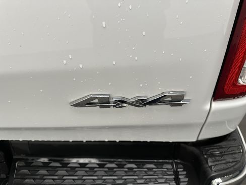Used 2020 RAM 1500 Big Horn AWD/4WD image 12
