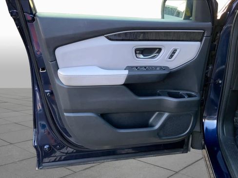 Used 2023 Honda Pilot Elite image 21