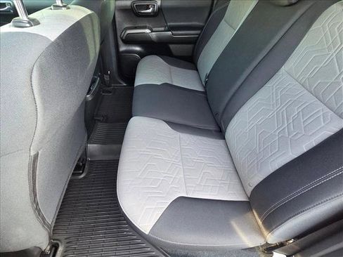 Used 2023 Toyota Tacoma TRD Off-Road image 17