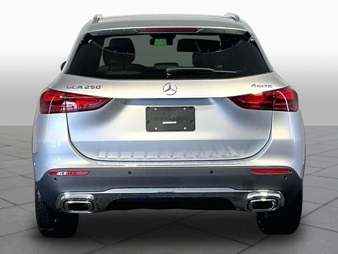 New 2026 Mercedes-Benz GLA 250 4MATIC image 4