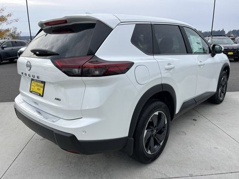 New 2026 Nissan Rogue SV image 4