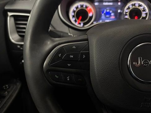 Used 2022 Jeep Cherokee Trailhawk w/ Comfort/Convenience Group image 26