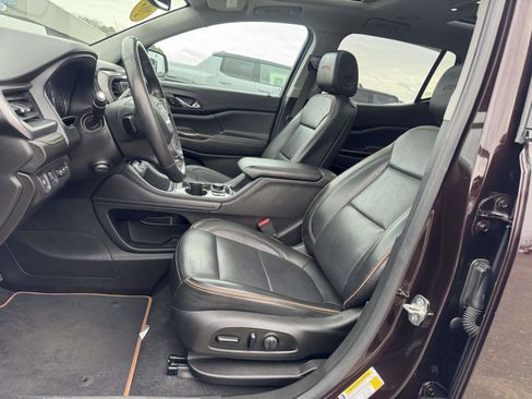 Used 2021 GMC Acadia AT4 w/ Technology Package image 12