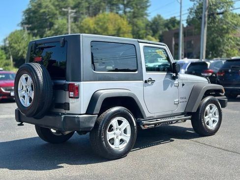 Used 2017 Jeep Wrangler Sport AWD/4WD image 5