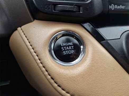 Used 2018 Toyota RAV4 XLE image 24