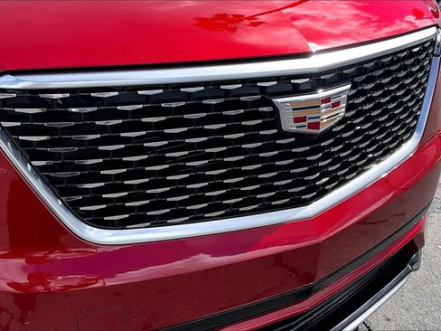 Used 2024 Cadillac XT6 Premium Luxury image 30