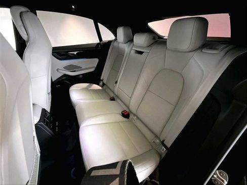 New 2026 Porsche Macan 4 Electric image 27