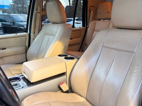 Used 2015 Ford Expedition Limited w/ Equipment Group 301A image 8