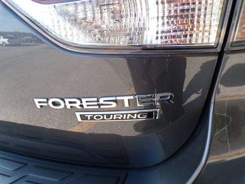 Used 2023 Subaru Forester Touring w/ Popular Package #2 AWD/4WD image 17