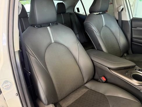 Used 2022 Toyota Camry XSE w/ Navigation Package FWD image 23