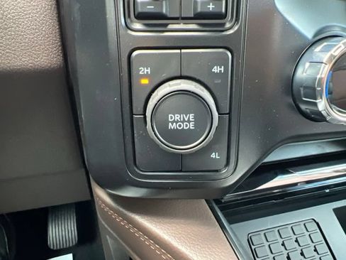 New 2026 Ford F350 4x4 Crew Cab DRW Super Duty image 21