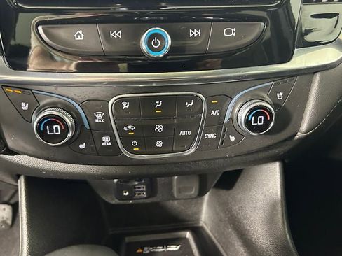 Used 2023 Chevrolet Traverse Premier w/ Redline Edition AWD/4WD image 23