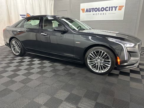 Used 2019 Cadillac CT6 V w/ Driver Assist Package image 2