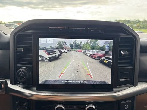 Used 2022 Ford F150 Lariat w/ Equipment Group 502A High AWD/4WD image 15