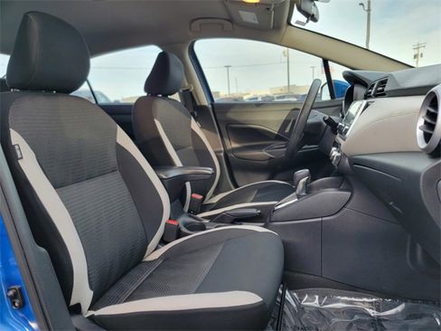 Used 2020 Nissan Versa SV image 25