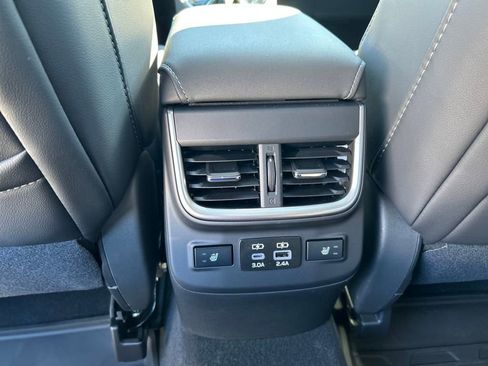 Used 2025 Subaru Outback Limited XT image 25