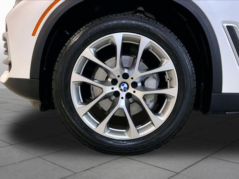 Used 2021 BMW X5 xDrive40i w/ Premium Essential Package AWD/4WD image 10