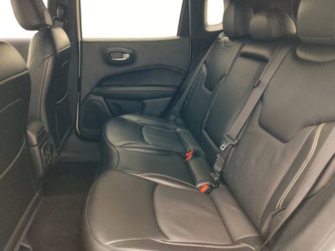 Used 2021 Jeep Compass Latitude w/ Driver Assistance Group FWD image 18