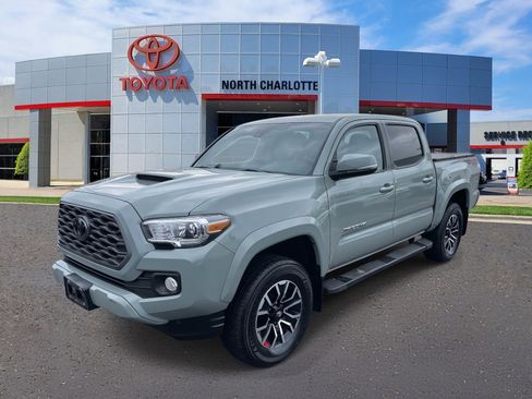 Used 2023 Toyota Tacoma TRD Sport image 4