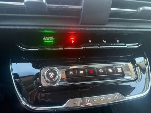 Used 2024 Lincoln Corsair Reserve w/ Equipment Group 201A image 15