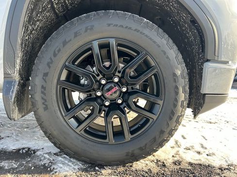 Used 2024 GMC Sierra 1500 Elevation image 10