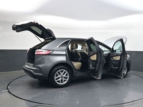 Used 2024 Ford Edge SEL image 34