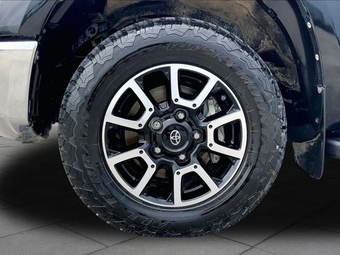 Used 2019 Toyota Tundra SR5 w/ TRD Off Road Package AWD/4WD image 11