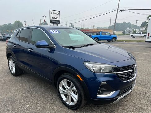 Used 2023 Buick Encore GX Preferred w/ Cold Weather Comfort Package FWD image 2