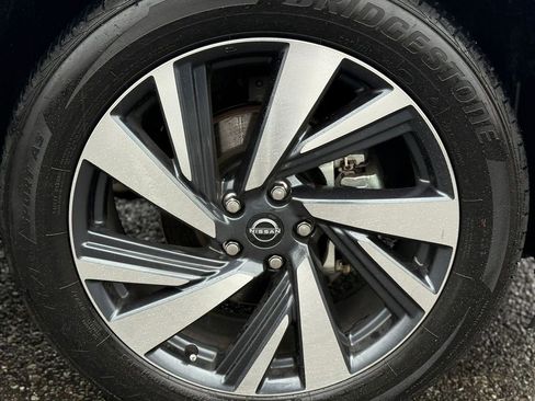 Used 2024 Nissan Murano SL image 9