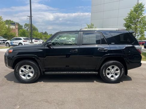 Used 2019 Toyota 4Runner SR5 Premium AWD/4WD image 8
