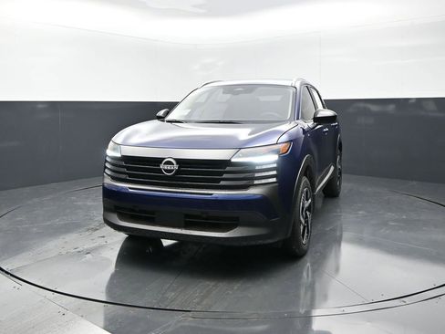 New 2026 Nissan Kicks SV w/ SV Premium Package AWD/4WD image 4