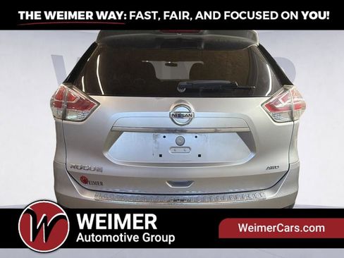 Used 2016 Nissan Rogue S w/ Appearance Package AWD/4WD image 5