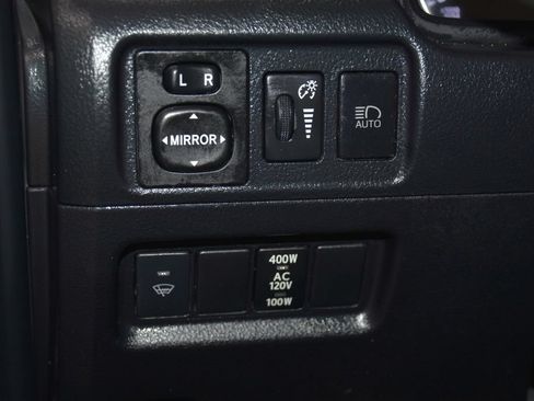 Used 2021 Toyota 4Runner TRD Off-Road AWD/4WD image 9