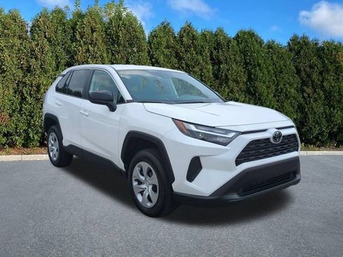 Used 2025 Toyota RAV4 LE AWD/4WD image 3