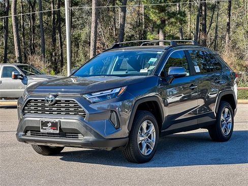 New 2025 Toyota RAV4 XLE image 4