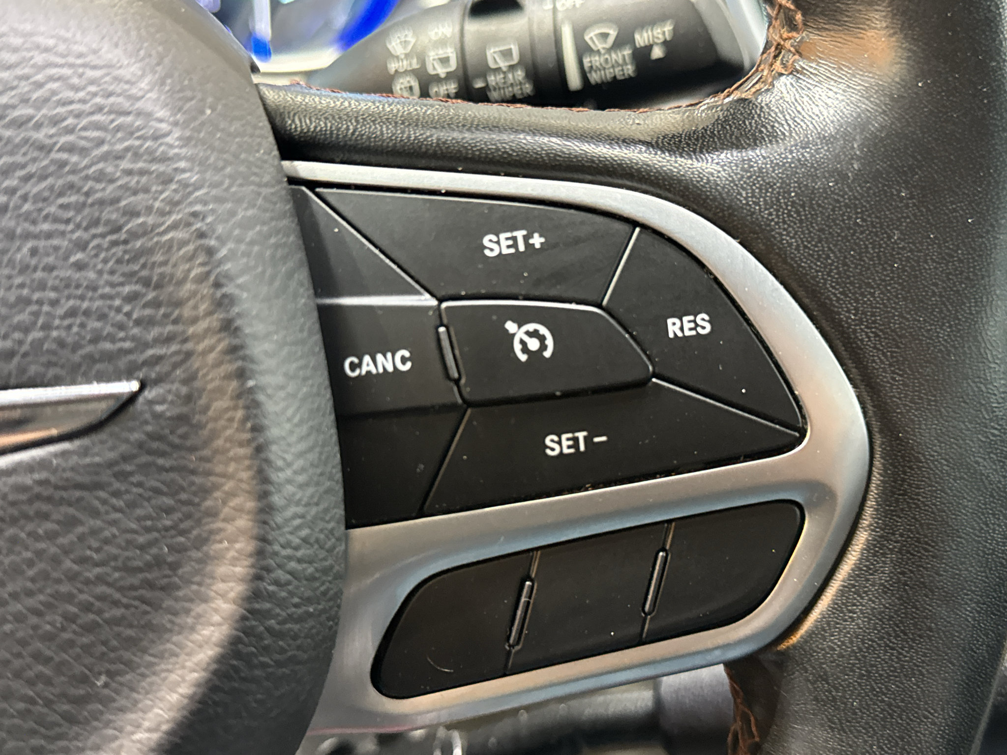Used 2020 Chrysler Pacifica Touring-L FWD image 26