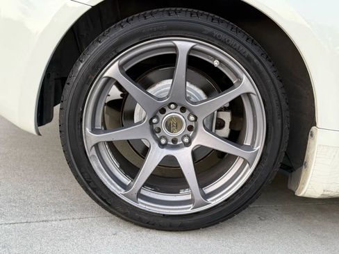 Used 2006 Nissan 350Z Enthusiast image 14