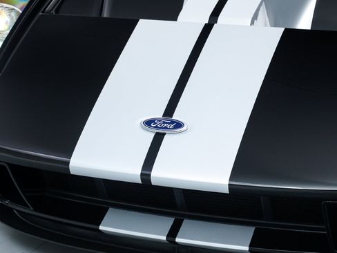 Used 2006 Ford GT image 12