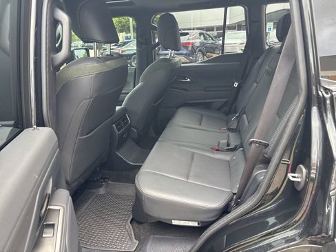 Used 2024 Lexus GX 550 AWD/4WD image 20