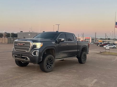 Used 2021 GMC Sierra 1500 Denali w/ Denali Ultimate Package AWD/4WD image 10