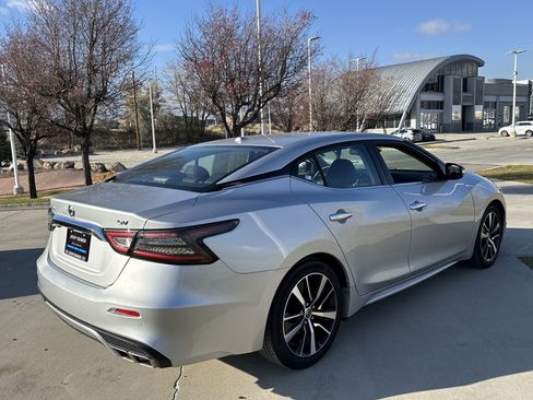 Used 2022 Nissan Maxima SV w/ Floor Mat Group image 5