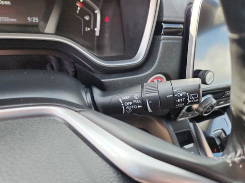 Used 2022 Honda CR-V Touring image 12