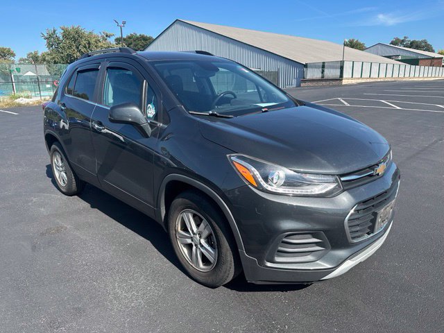 Used 2018 Chevrolet Trax LT w/ LT Convenience Package FWD image 3