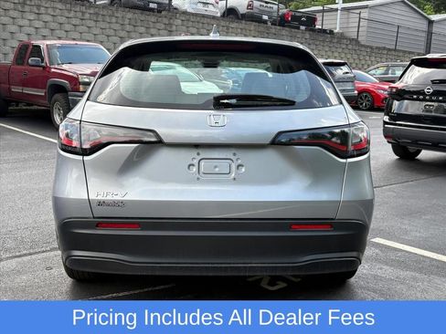 Used 2025 Honda HR-V LX image 6