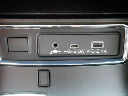 Certified 2025 Subaru Ascent Premium AWD/4WD image 29